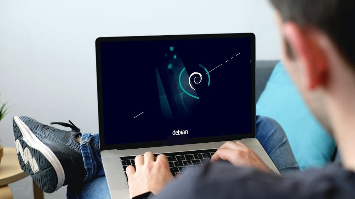 How To Install GNOME Desktop Environment On Debian 11